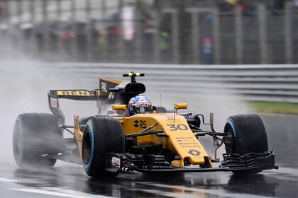 Palmer no pasó de un sexto puesto en la categoría máxima, y sumó solamente con ése y un décimo, en su par de temporadas en Renault, pero el sitio oficial de la Fórmula 1 lo tiene por analista y hace valer su palabra.