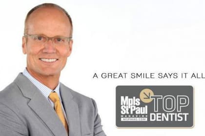 Palmer, promocionando su consultorio odontológico en Minnesota