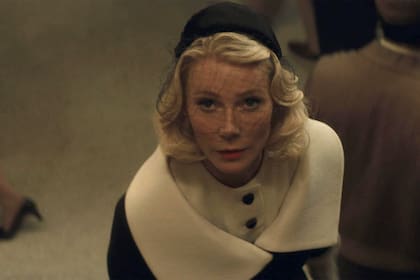 Paltrow como Kay Stone, en Marty Supremo