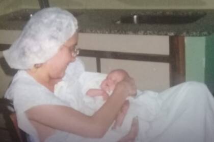 Pamela disfrutando de sus primeros días como mamá.