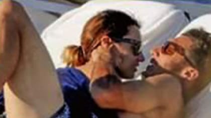 Pampita y Pico, el primer viaje juntos con amigos, en Ibiza