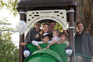Pampita inauguró una plaza en homenaje a su hija Blanca: “Lo vivimos con alegría”