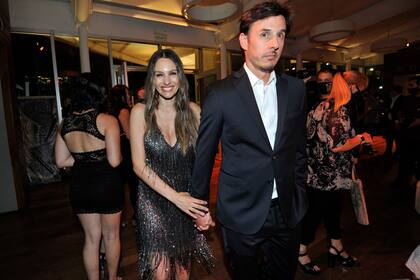 Pampita Ardohain y Roberto García Moritán