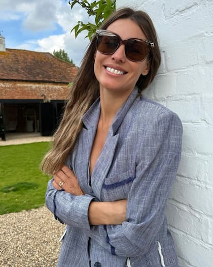 Pampita deslumbra en Londres con sus outfits y su simpleza