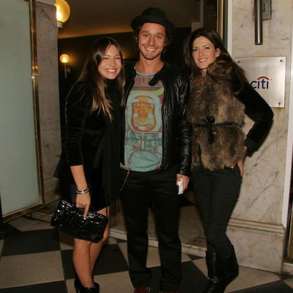 Pampita, Isabel Macedo y Benjamín Vicuña