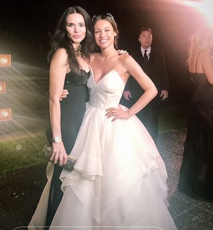 Pampita, junto a su amiga Rosana Almeida