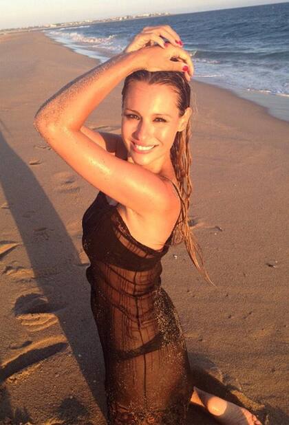 Pampita, siempre espléndida