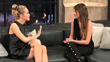 Pampita y Prandi aclararon tantos cuando se sentaron en el living del porgrama que Pampita conducía en Net TV