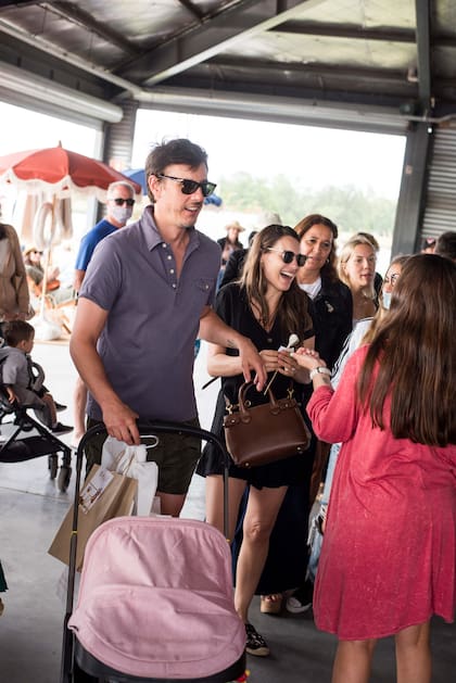 Pampita y Roberto Garca Moritn llevaron a su hija Ana al festival de lifestyle de San Fernando.