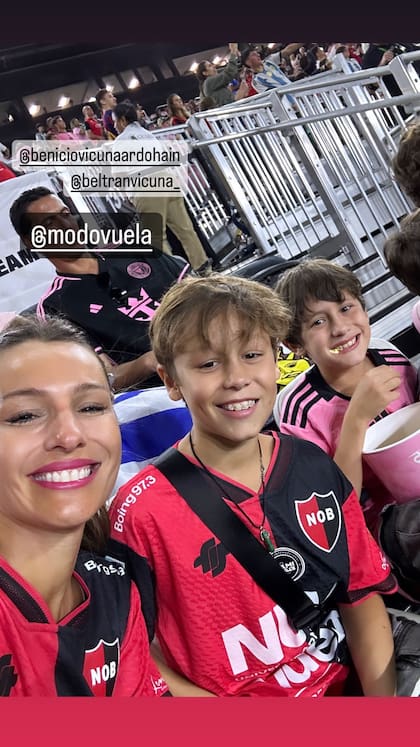 Pampita y sus hijos, Beltrán y Benicio, fueron a ver a Lionel Messi (Foto: Instagram @pampitaoficial)