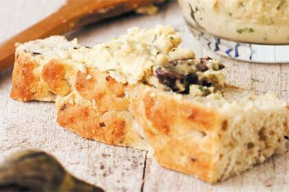 Cómo hacer pan casero con aceitunas