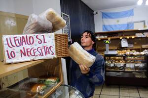 Panaderías solidarias: con diferentes métodos, donan comida a los necesitados