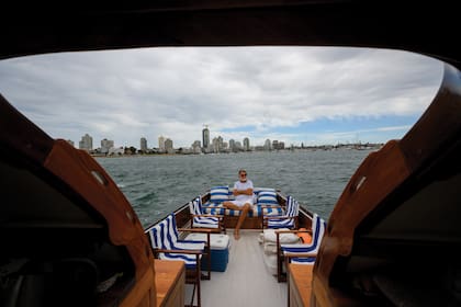 Pancho disfruta cuando la gente lo saluda en la calle, le pide autógrafos o quiere tomarse una selfie con él: “El reconocimiento por mi pasado me gratifica, me llena de lo que cualquier humano necesita, que es el amor. El amor es lo único que importa en la vida”, cuenta.