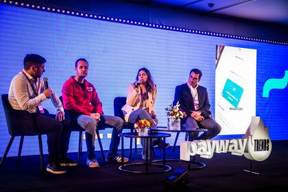 Panel de innovacin en los sistemas de cobros, moderado por Daniela Gonzlez, Head de Comercios Grandes & Medianos en Payway.