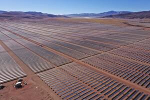 Cómo es el parque solar más alto del mundo