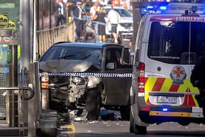 Pánico en Australia: un auto embistió a una multitud e hirió a 14 personas