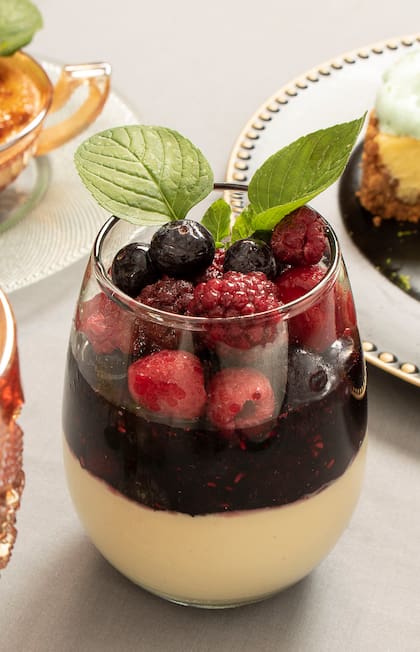 Panna cotta italiana con el toque local