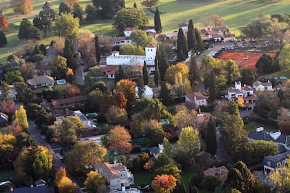 Panorámica, con canchas de tenis incluidas: hay 17