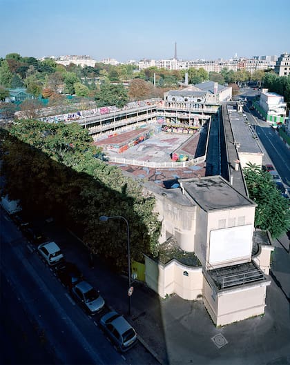Panorámica de la pileta exterior.