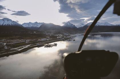 Panorámica del Fin del Mundo en un vuelo en helicóptero