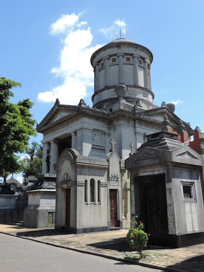Panteón B de las Fuerzas Armadas "Nuestra Señora de Luján" del Ejército y La Marina.