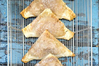 Pastelitos de manzana, riquísimos para la hora del té o el mate.