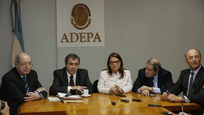 Paolillo, Obaldía, Arbilla y Trotti, tras la firma del acuerdo