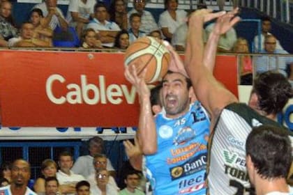 Paolo Quinteros volvió a brillar en Regatas