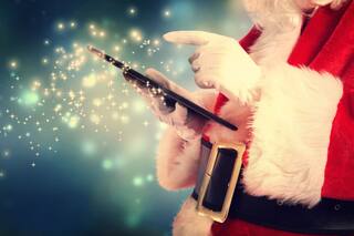 Navidad. Un Papá Noel cargado de tecnología