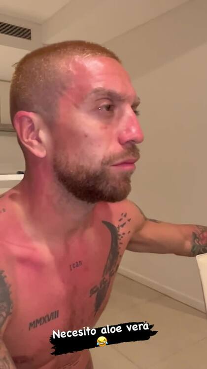 “Papu” Gómez mostró cómo le quedo el cuerpo después de la caravana de la Selección