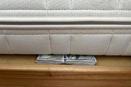 Para adherirse a este régimen, se deberá ingresar con la clave fiscal en el sitio de ARCA, ir a la sección de “Sistema registral” y luego a “Ganancias PH simplificada”.