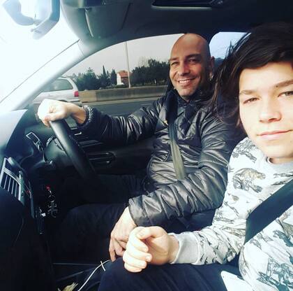 Para Agustín, Fredy es muy diferente puertas para adentro que lo que el colectivo de la gente conoce (Foto: Instagram @fredyoficialok)