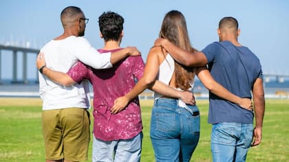 Para algunas personas, no ser monógamo ofrece libertad emocional y flexibilidad económica.