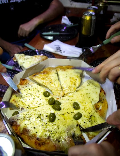 Para Ariel, la pizza de Banchero es la más rica.