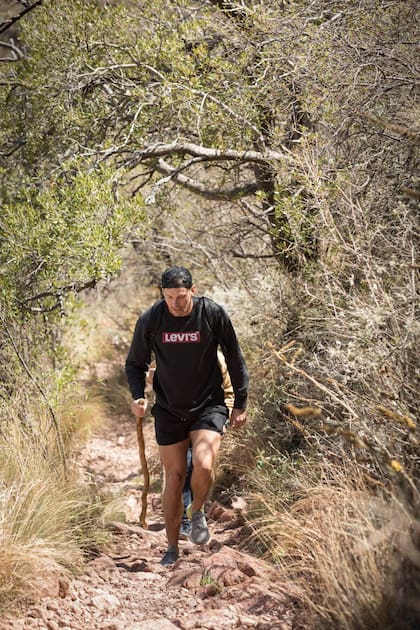 Para ascender el Uritorco es preciso contar con entrenamiento físico ya que el sendero presenta una dificultad media-alta. 