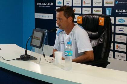 Para Cocca, es difícil que Milito llegue al martes