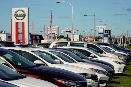 Para comprar un auto usado en EE.UU. no es necesario contar con green card o residencia legal permanente