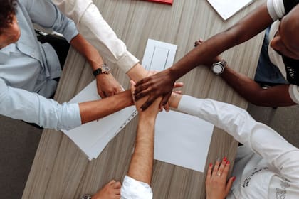 Para conseguir trabajo en EE.UU. se requiere que un empleado envíe una solicitud al Uscis