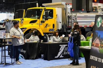 Para conseguir una calcomanía de I-Pass en el Chicago Auto Show, solo se necesita acercarse al equipo de Illinois Tollway y solicitarla (@iltollway/Instagram)