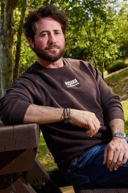 Para construir Medvi, Matthew Gallagher usó herramientas como ChatGPT, Claude, Grok, Midjourney y Runway