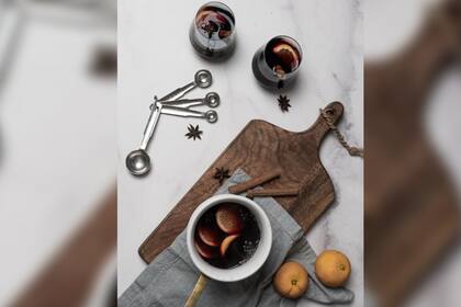 Para consumir el anís estrellado y aprovechas de sus propiedades se debe preparar en té (Foto Pexels)