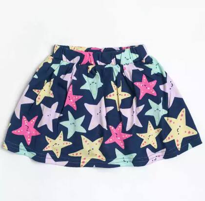 Para correr con comodidad, esta pollera tiene abajo un short.