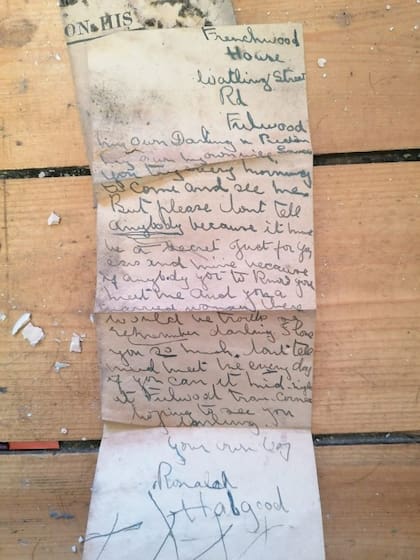 Para descifrar lo que decía, pidieron ayuda en Facebook