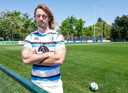 Para el centro Carlos Pirán, "el CASI es un equipo muy serio. Plantean un juego muy frontal y para estos partidos ese juego paga”