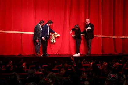 Para el director de El secreto de sus ojos, el teatro es sinónimo de "autonomía total, independencia"