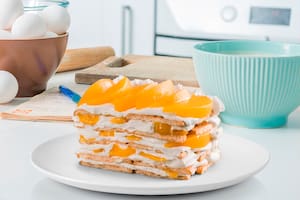 Postres cremosos con frutas de estación