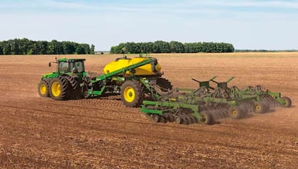 Para el Ieral, la actividad agropecuaria argentina compite en el mercado internacional con una “ecuación que sigue desequilibrada: insumos en general más caros y precios de venta más bajos”