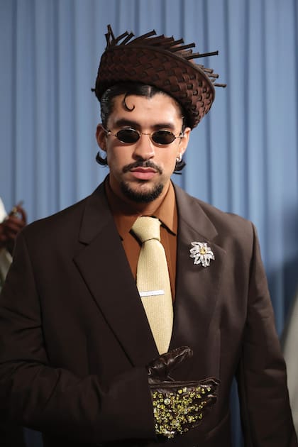 Para el Met Gala 2025 “Superfine: Tailoring
Black Style”, en Nueva York, con un traje Prada de corte holgado que combinó con una
versión moderna del pava, el sombrero
típico de Puerto Rico: una referencia a su
identidad cultural