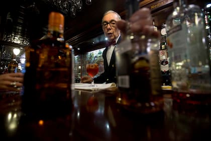 Para él, no hay nada como tomarse un trago