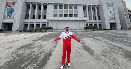 Para entrar a Corea del Norte, Ramiro se inscribió como atleta amateur para disputar una maratón.